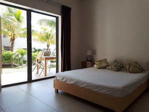In-room safe, laptop workspace, blackout drapes, iron/ironing board - Riva Bella (Port Louis)
