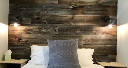 Purple Mountain Bed & Breakfast