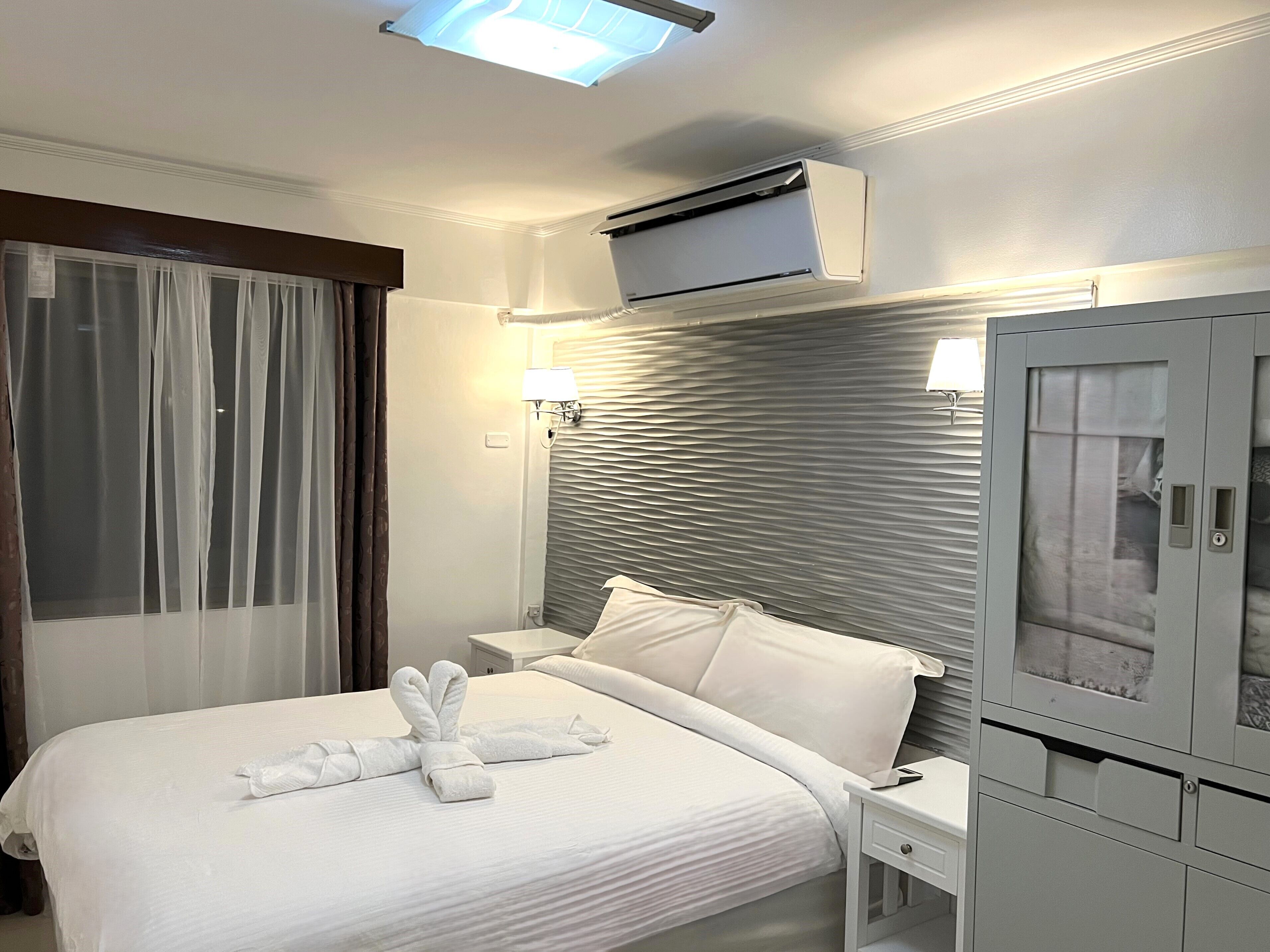 luxury apartment, 2 bedrooms, balcony | 2 bedrooms, egyptian cotton sheets, premium bedding, down duvets