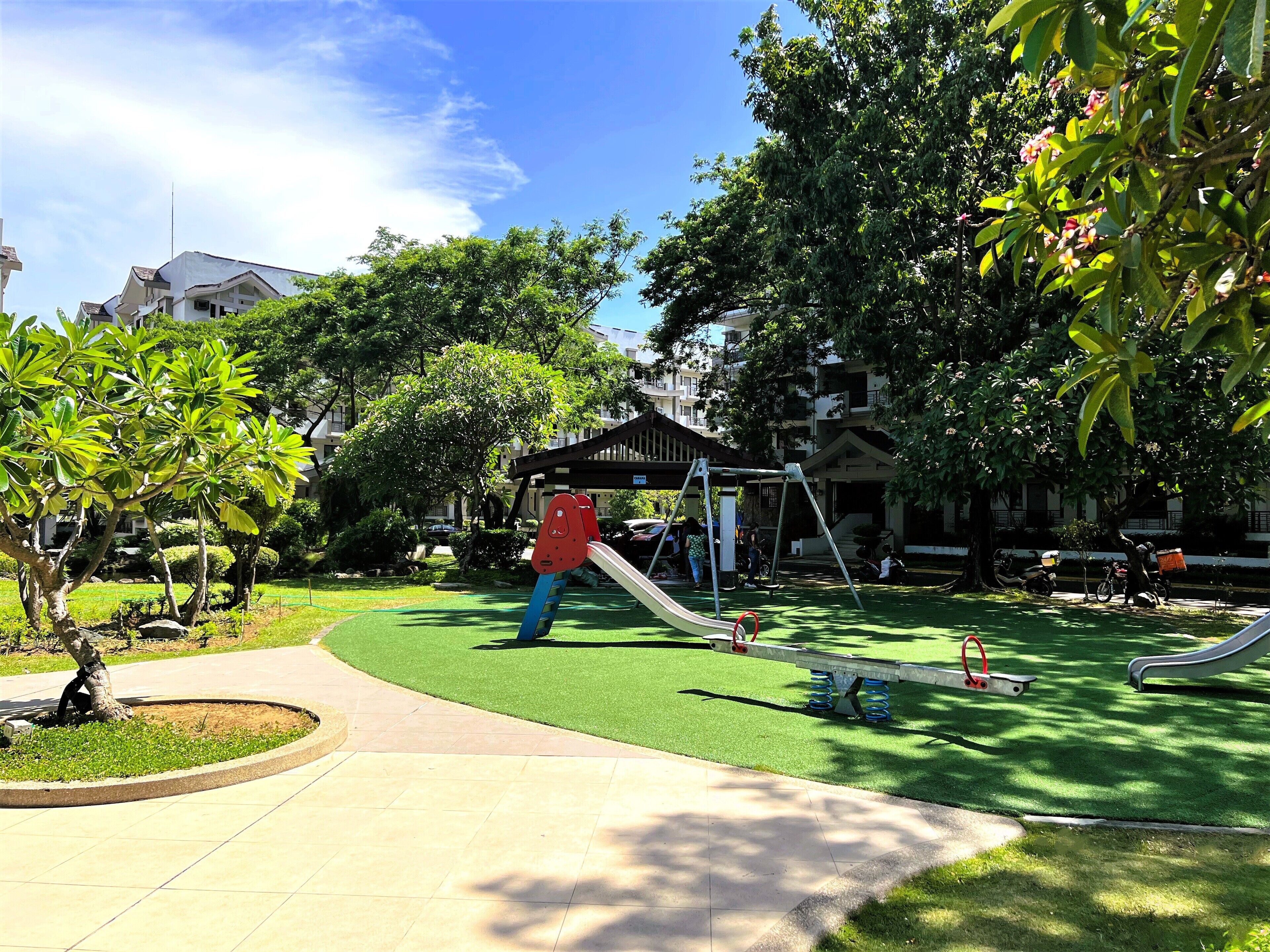 children’s play area – outdoor