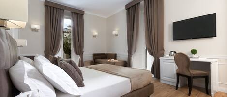 Minibar, in-room safe, desk, laptop workspace