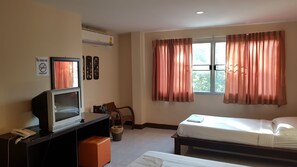 Standard Twin Room | Room amenity - May I Inn (Chiang Mai)