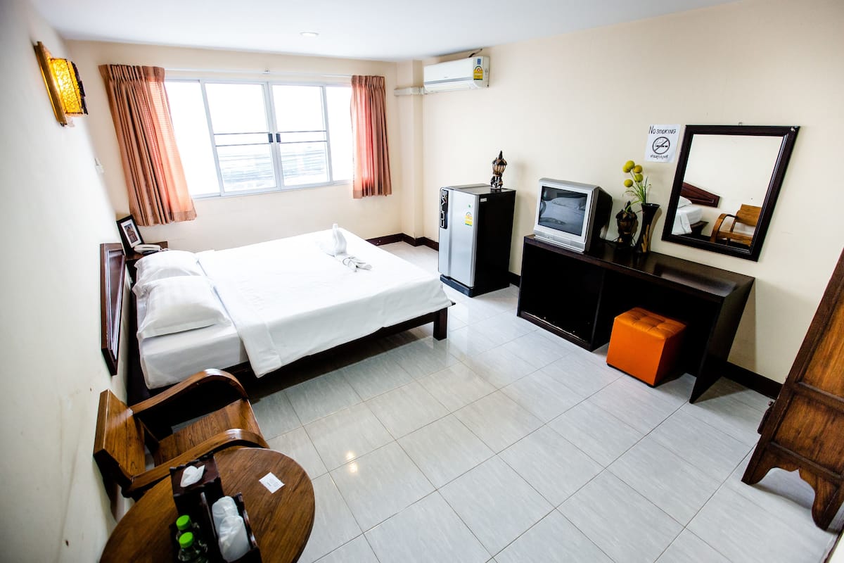 Standard Double Room | Blackout drapes, free WiFi, bed sheets