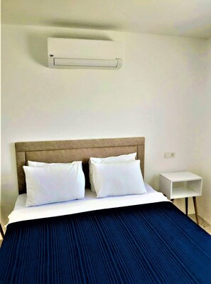 Apartment, 1 Bedroom | 1 bedroom, minibar, soundproofing, free WiFi