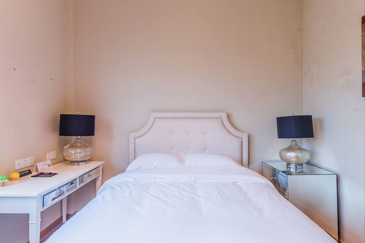 Standard Double Room | Desk, blackout curtains, free WiFi