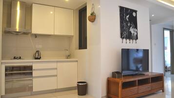 Apartment, 3 Schlafzimmer | Schreibtisch, Verdunkelungsvorhänge, Bügeleisen/Bügelbrett