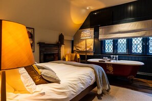 Premium Double Room, 1 Double Bed | Egyptian cotton sheets, premium bedding, minibar, in-room safe - Fox and Anchor (London)