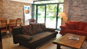 Ferienhaus, 2 Schlafzimmer | Wohnbereich | Flachbildfernseher