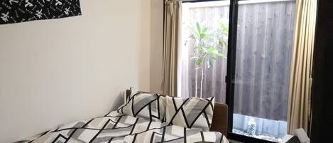 Familie | 1 bedroom, Egyptian cotton sheets, premium bedding, down comforters