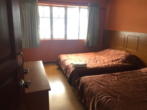 Basic fyrbäddsrum - 2 queensize-sängar | Rumsbekvämlighet