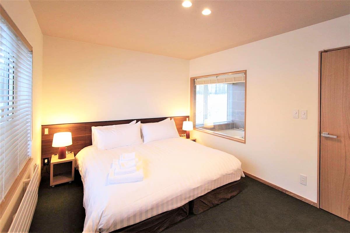3 Bedrooms and 1 Tatami area Mountain View Lodge 11 | 1 bedroom, premium bedding, in-room safe, desk