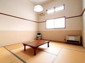Blackout curtains, soundproofing, free WiFi, bed sheets