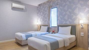 Kamar Twin Superior | Kamar mandi | Shower, pancuran hujan, perlengkapan mandi gratis, dan pengering rambut