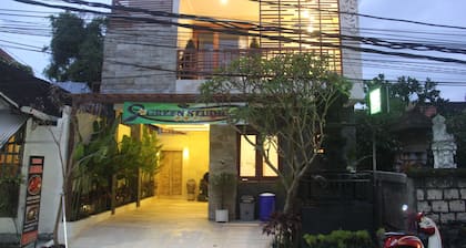 Green Studio Apartment Seminyak