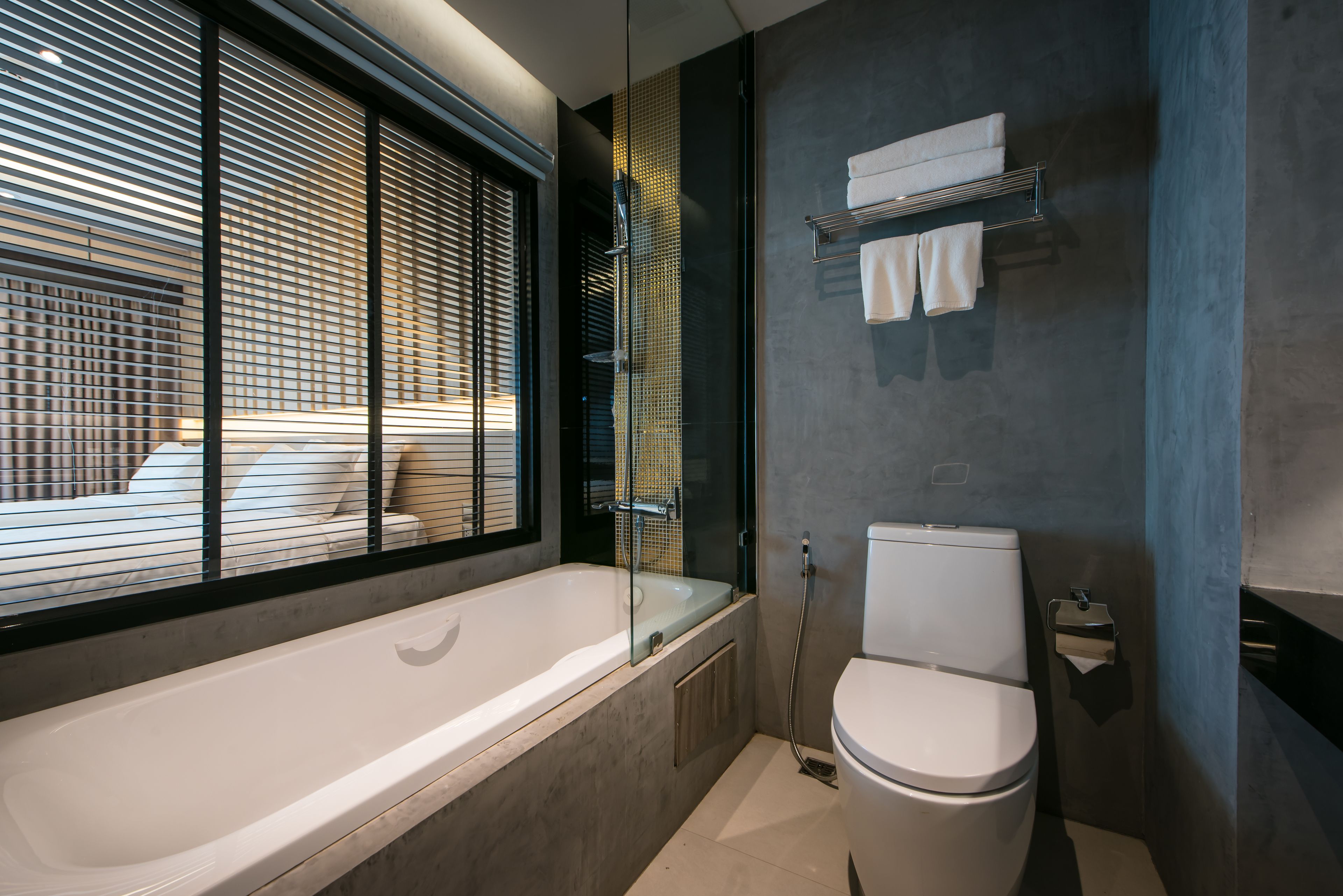 hug garden twin room | deep-soaking bathtub