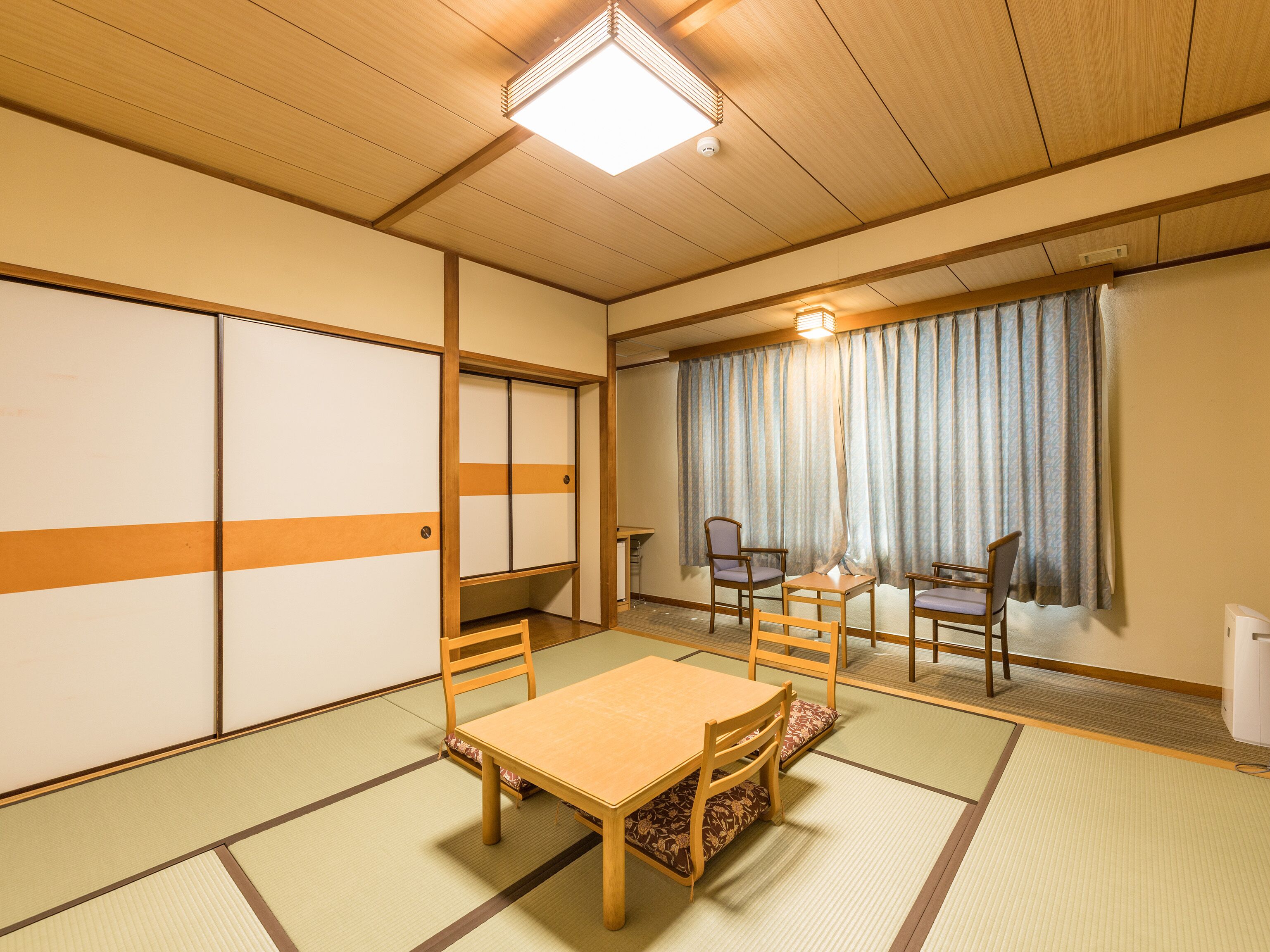 ห้องทราดิชันนัล, ห้องน้ำรวม (Japanese, Quadruple) | ตู้นิรภัยในห้องพัก, Wi-Fi ฟรี, ผ้าปูที่นอน