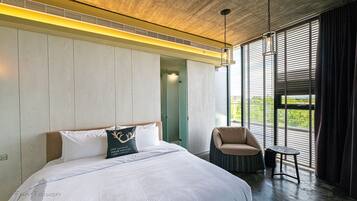 Deluxe-Doppelzimmer | Hochwertige Bettwaren, individuell eingerichtet, Schreibtisch