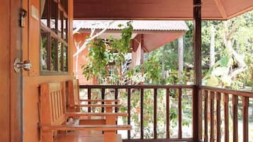 Basic Double Room | Balcón