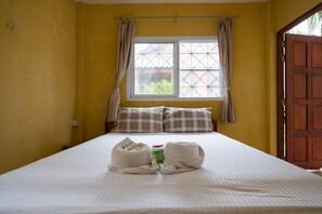 Basic Double Room | Hypo-allergenic bedding, free WiFi, bed sheets