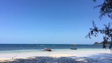 靠近海滩