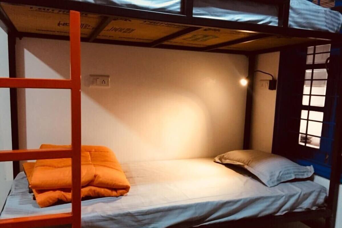 Dortoir Partagé Standard, dortoir mixte (Bed in 6-Bed Mixed Dormitory Room ) | Fer et planche à repasser, Wi-Fi gratuit