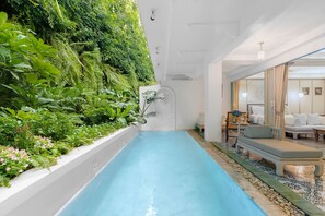 The Waterfall Pool Suite | Premium bedding, free minibar, in-room safe, blackout drapes - The Inside House (Chiang Mai)