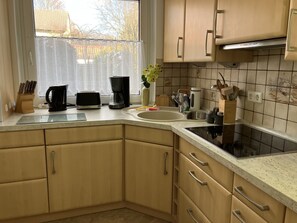 อพาร์ทเมนท์ ( ES ) | ครัวส่วนตัว | ตู้เย็นขนาดใหญ่, ไมโครเวฟ, เตาอบ, เตาประกอบอาหาร