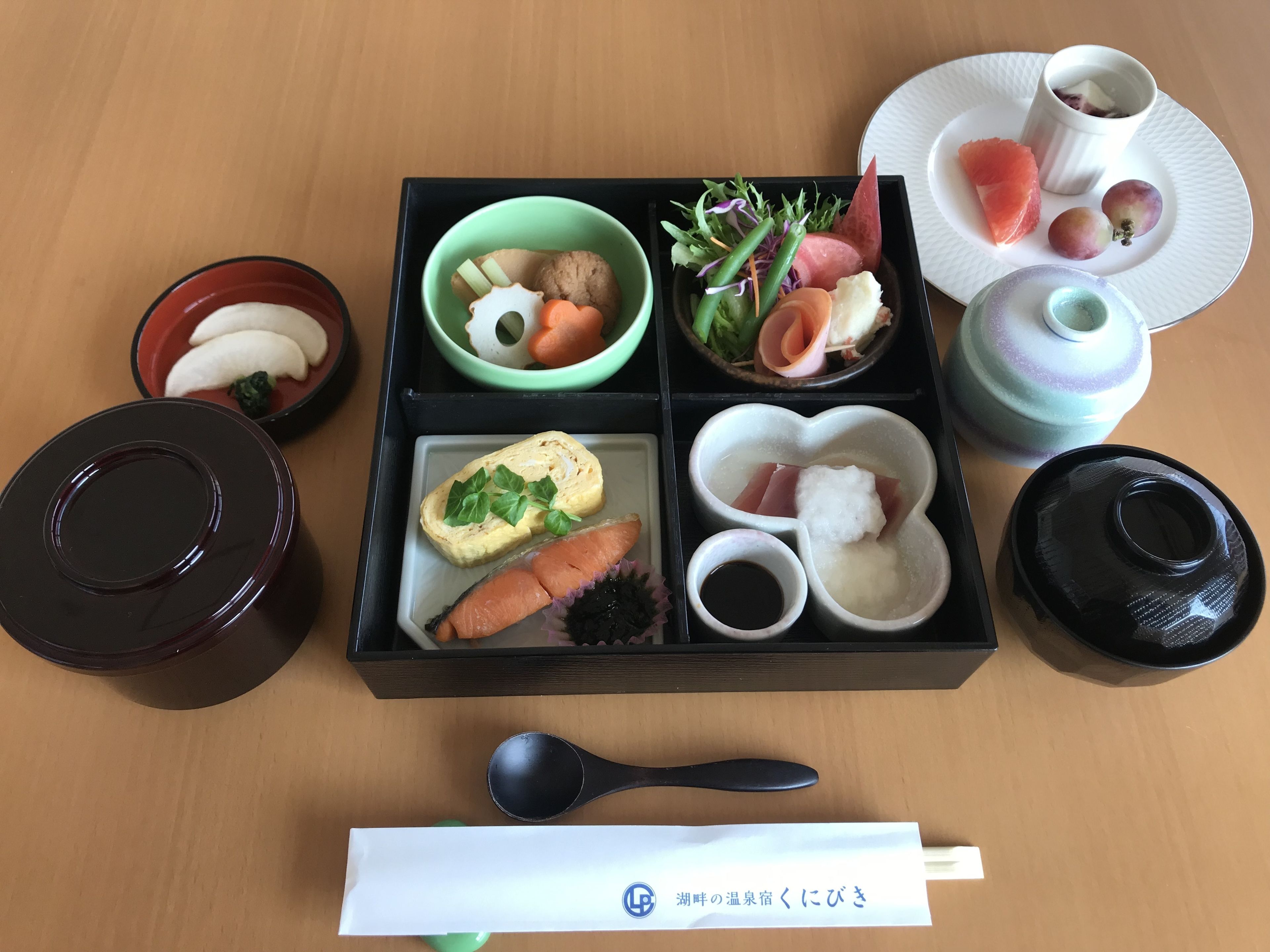 breakfast (jpy 1000.00 per person)