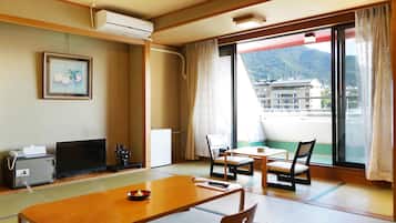Japanese Style Room for 4 People, New Building | In-room safe, desk, free WiFi, bed sheets