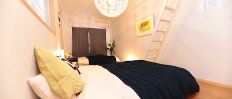 3 bedrooms, blackout drapes, free WiFi