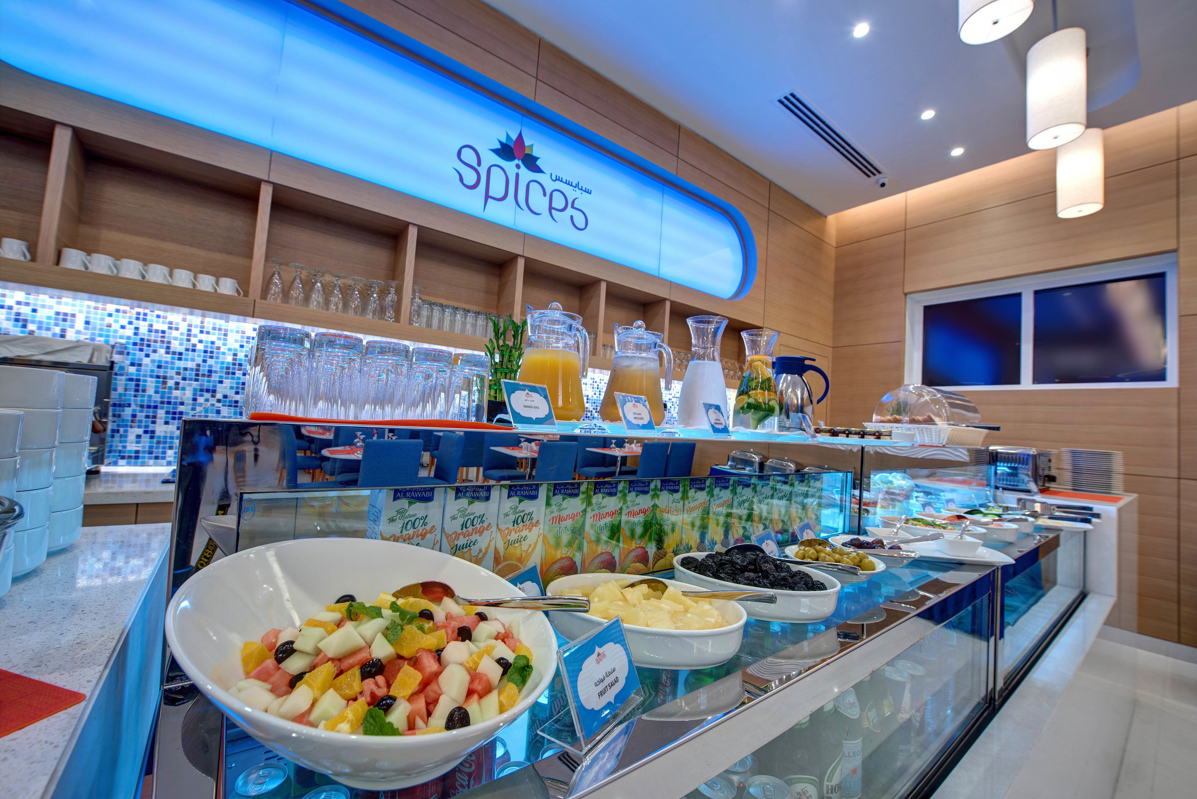 Esmorzar diari continental (50 AED per persona) 