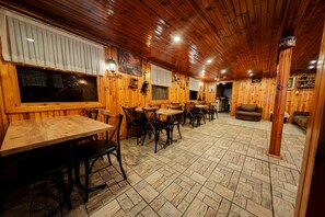 Free daily continental breakfast  - Abant Yayla Dagevi (Bolu)
