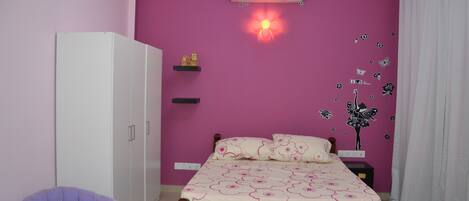 Desk, iron/ironing board, free WiFi