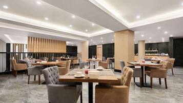 Desayuno buffet incluido todos los días