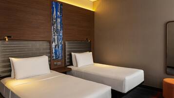 1 bedroom, hypo-allergenic bedding, minibar, in-room safe