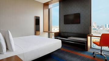 Allergikerbettwaren, Minibar, Zimmersafe, Schreibtisch