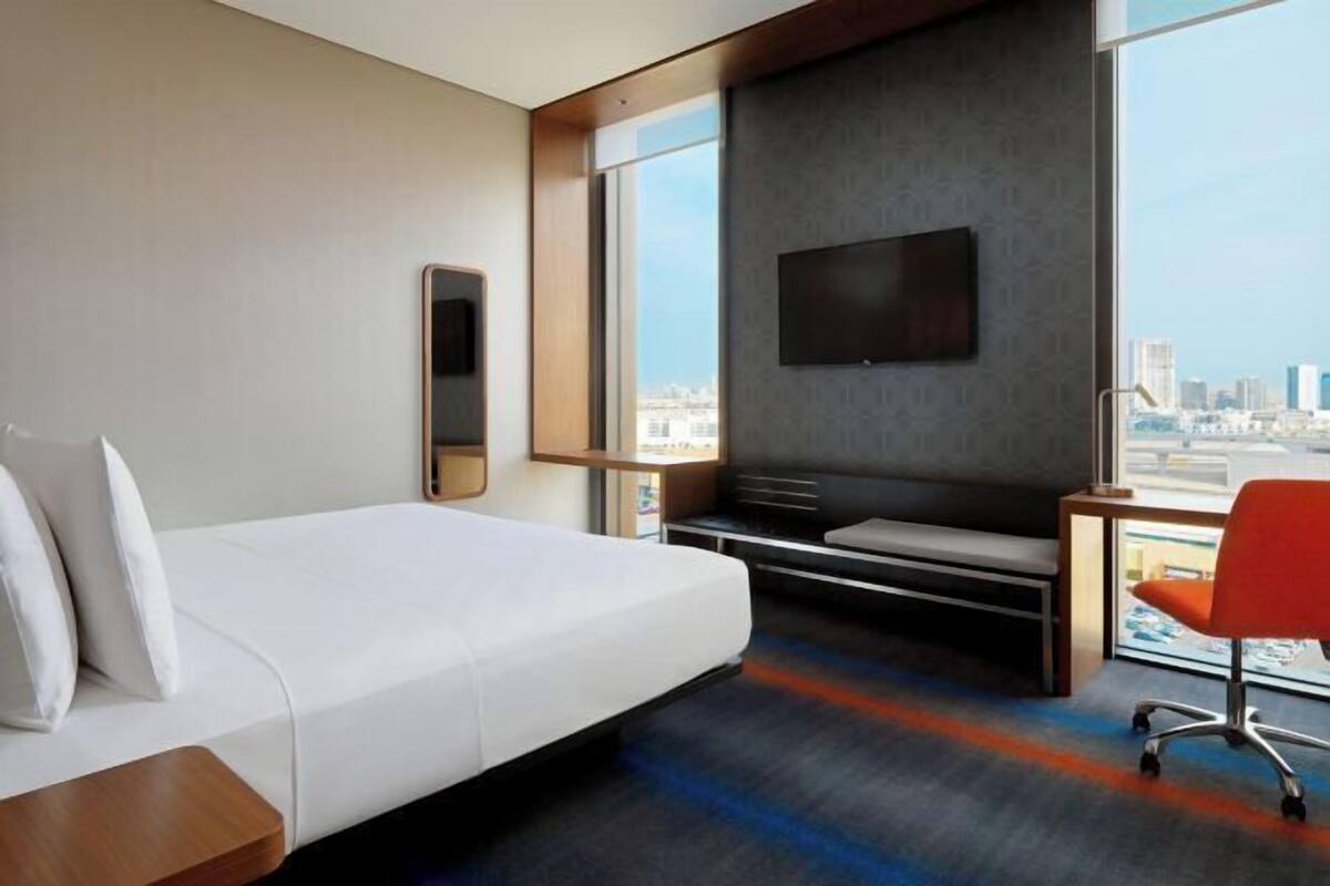 1 bedroom, hypo-allergenic bedding, minibar, in-room safe