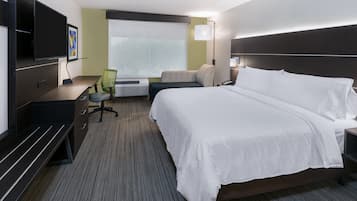 Allergiatestatut vuodevaatteet, tallelokero huoneessa, työpöytä