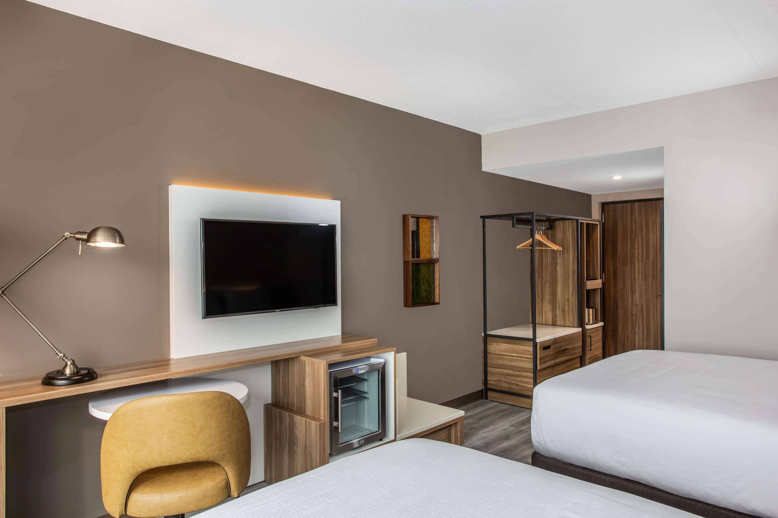 Premium bedding, down comforters, in-room safe, desk