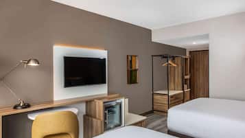 Premium bedding, down comforters, in-room safe, desk