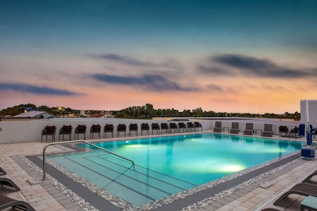 Outdoor pool, open 9:00 AM to 9:00 PM, sun loungers. Wyndham Garden Ft Lauderdale Airport & Cruise Port