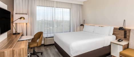 Room, 1 King Bed, Non Smoking | Premium bedding, down comforters, in-room safe, desk