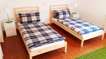 Standard Twin Room, 2 Twin Beds | Free WiFi, bed sheets