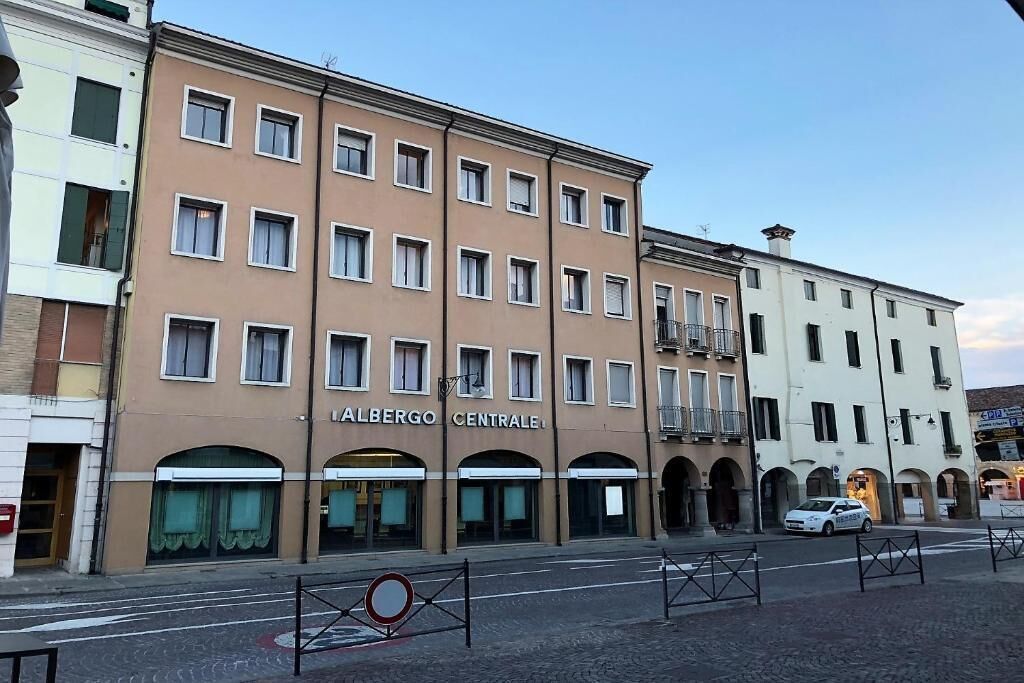 واجهة المنشأة