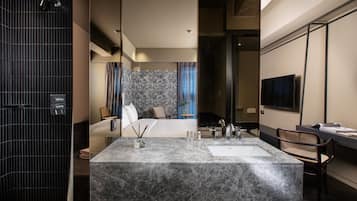 Suite | Bathroom sink