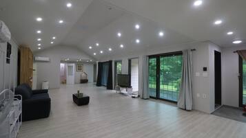 Porrima | Living area | Heated floors