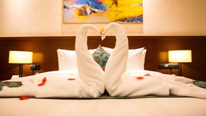 Standard Double Room | Desk, blackout drapes, WiFi (free) - Friendship Convention Center (Changchun)
