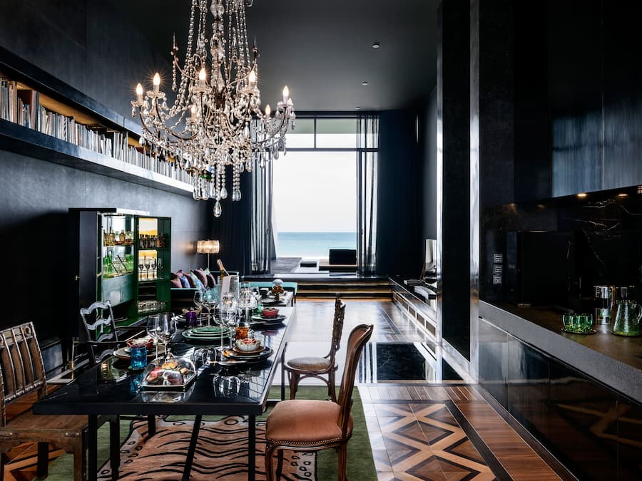 The Writer | Living area | 55-inch Smart TV with digital channels, TV, Netflix