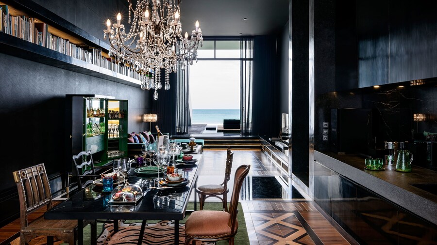 The Secret Pool Villas By The Library