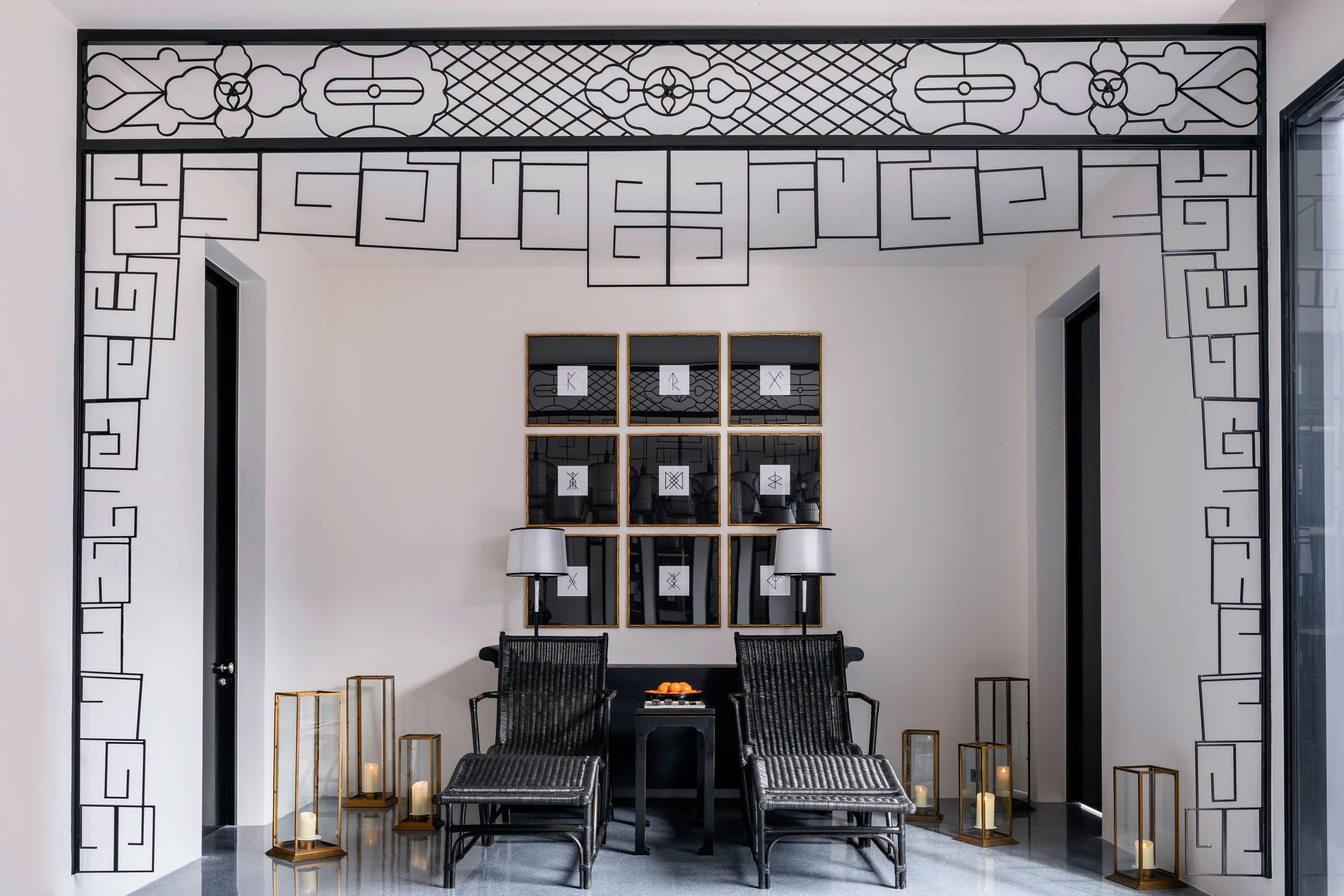 the editor | living area | 55-inch smart tv with digital channels, tv, netflix